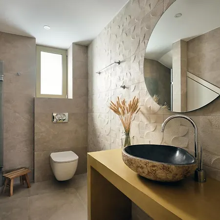 Aura Villa