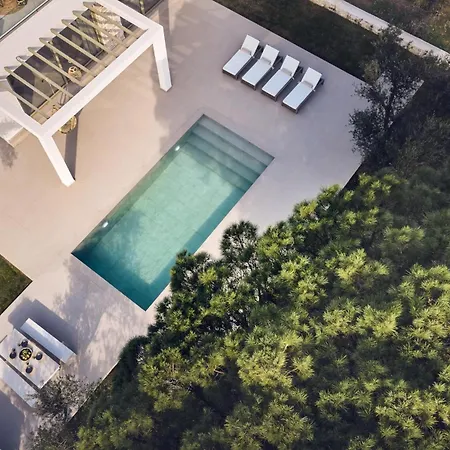 Villa Aura By Vintage Travel